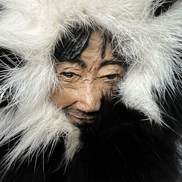 NAYUKPUK Alaskan Real Fur Dressed Figurine Statute - Picture 4 of 11